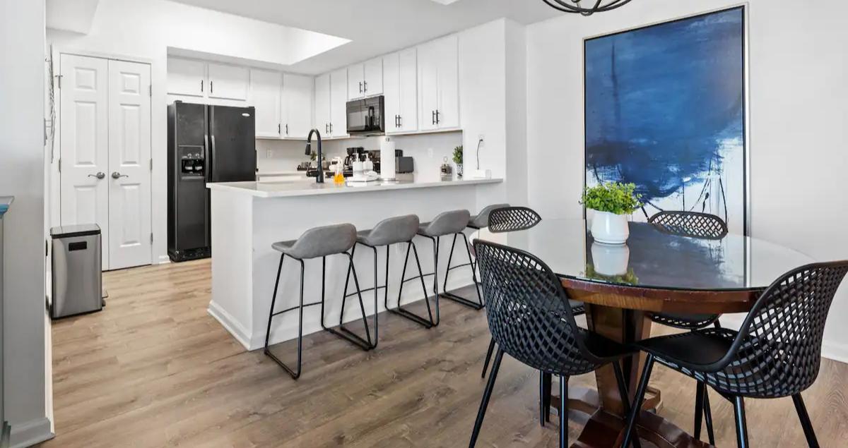 Stylish dining area in a TDY Hero property