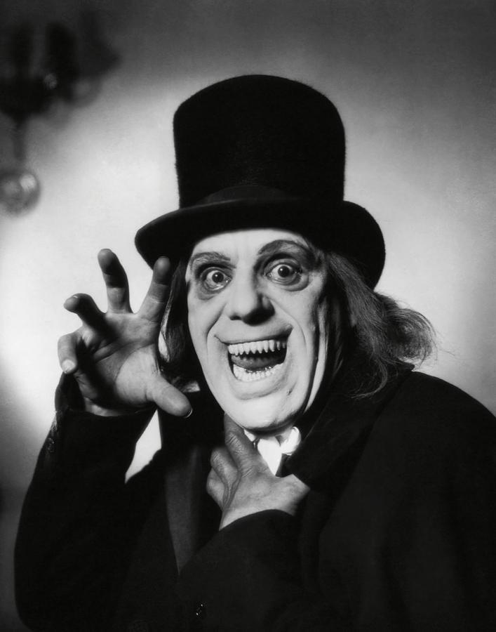 Lon Chaney in character from the lost 1927 horror film London After Midnight