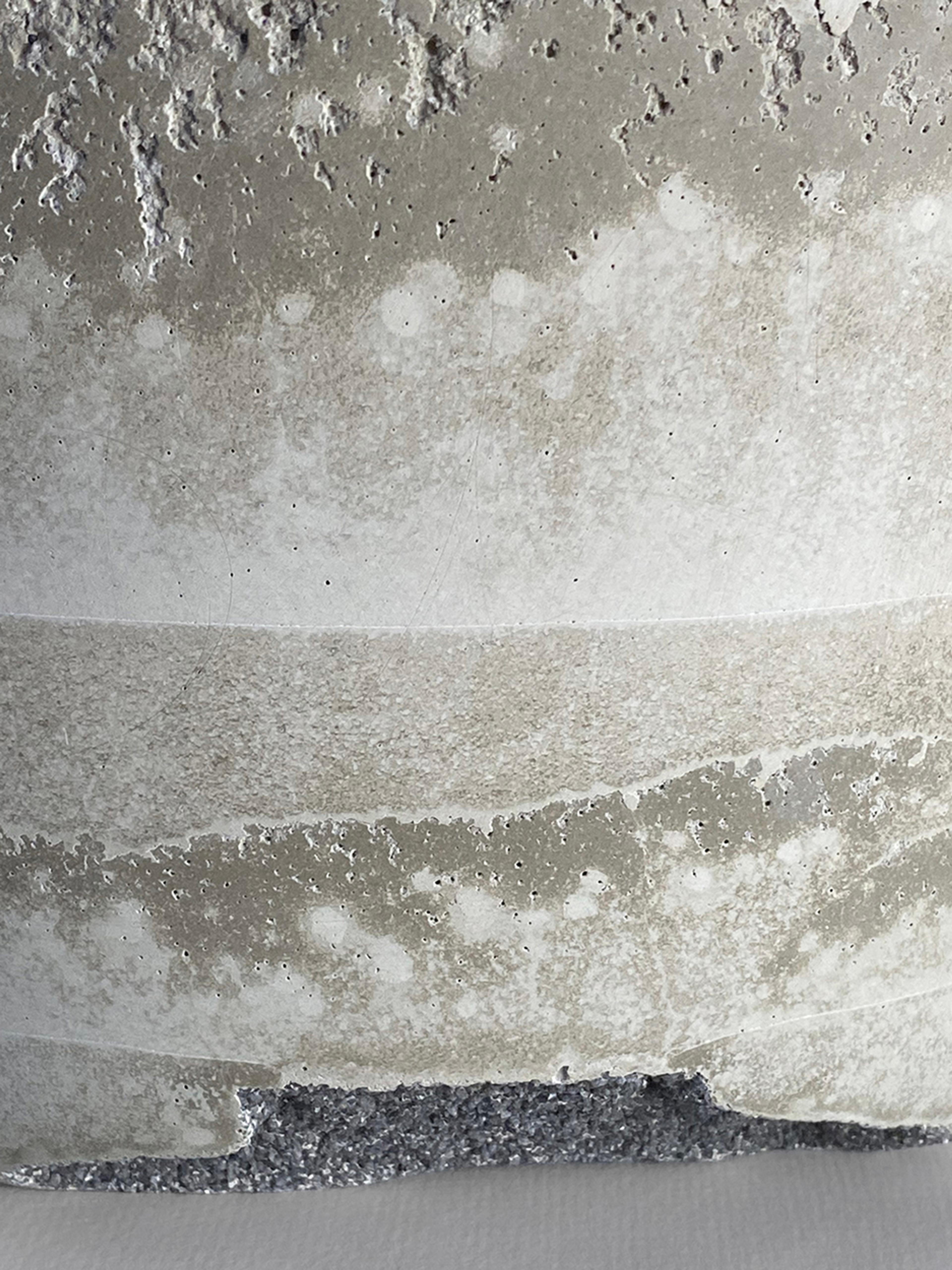 bottom texture detail, view 2 of 2