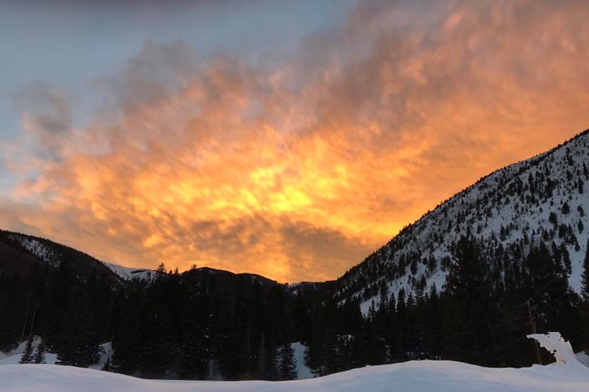What Are the Most Photogenic Places in Red River, NM? A Local's Guide to Picture-Perfect Views