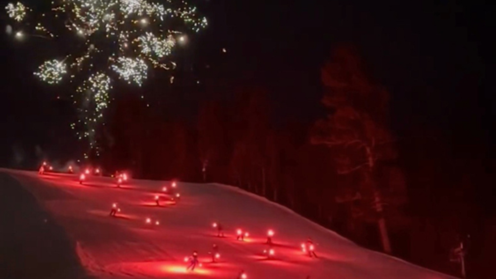 Celebrating the Holidays in Red River: Events, Lights, and Memories