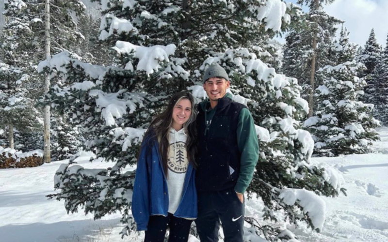 Romantic Getaways in Red River: Cabins, Dining & Scenic Spots for Two