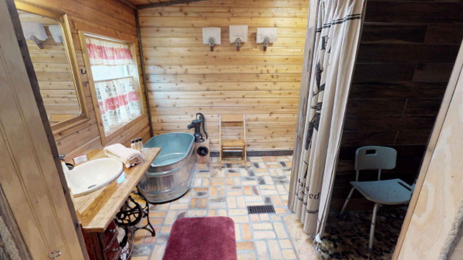 Lodging in Red River - Handicap Friendly