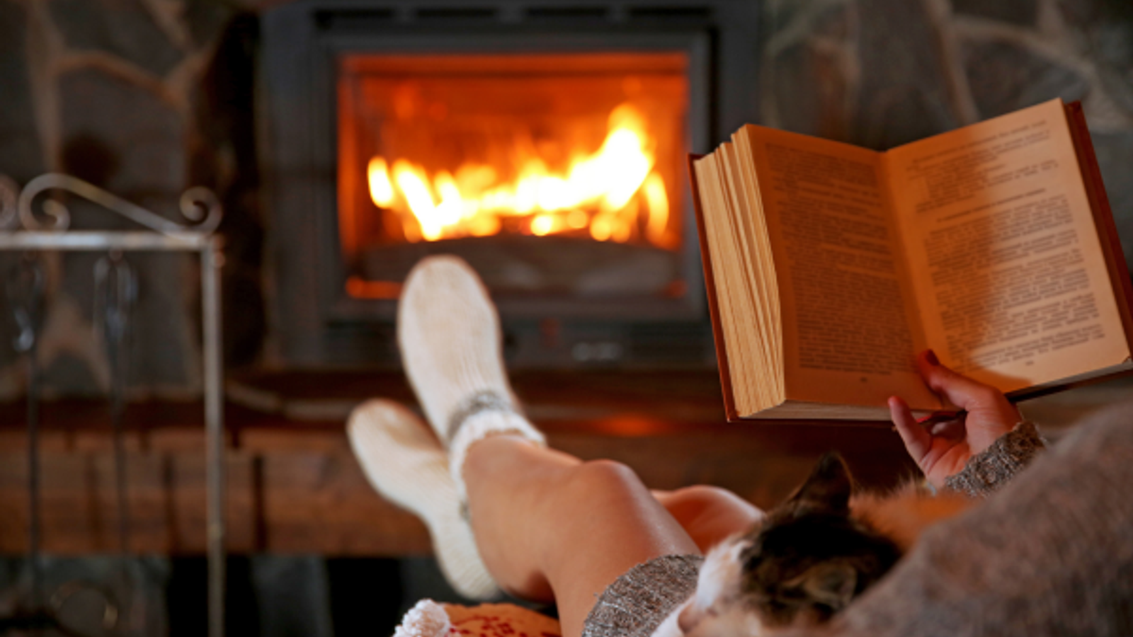 Gas, Wood Burning Fireplaces and Wood Burning Stoves- Know the Difference