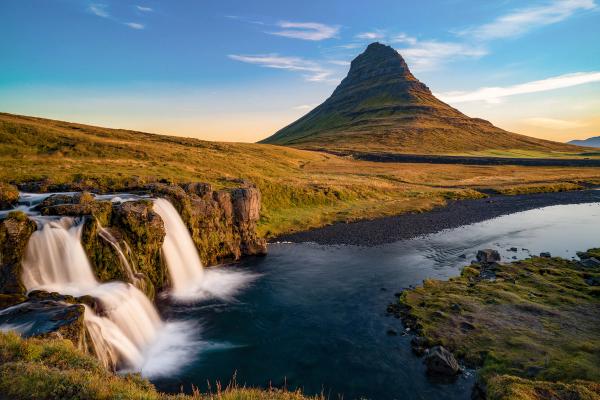 Kirkjufell y Kirkjufellsfoss