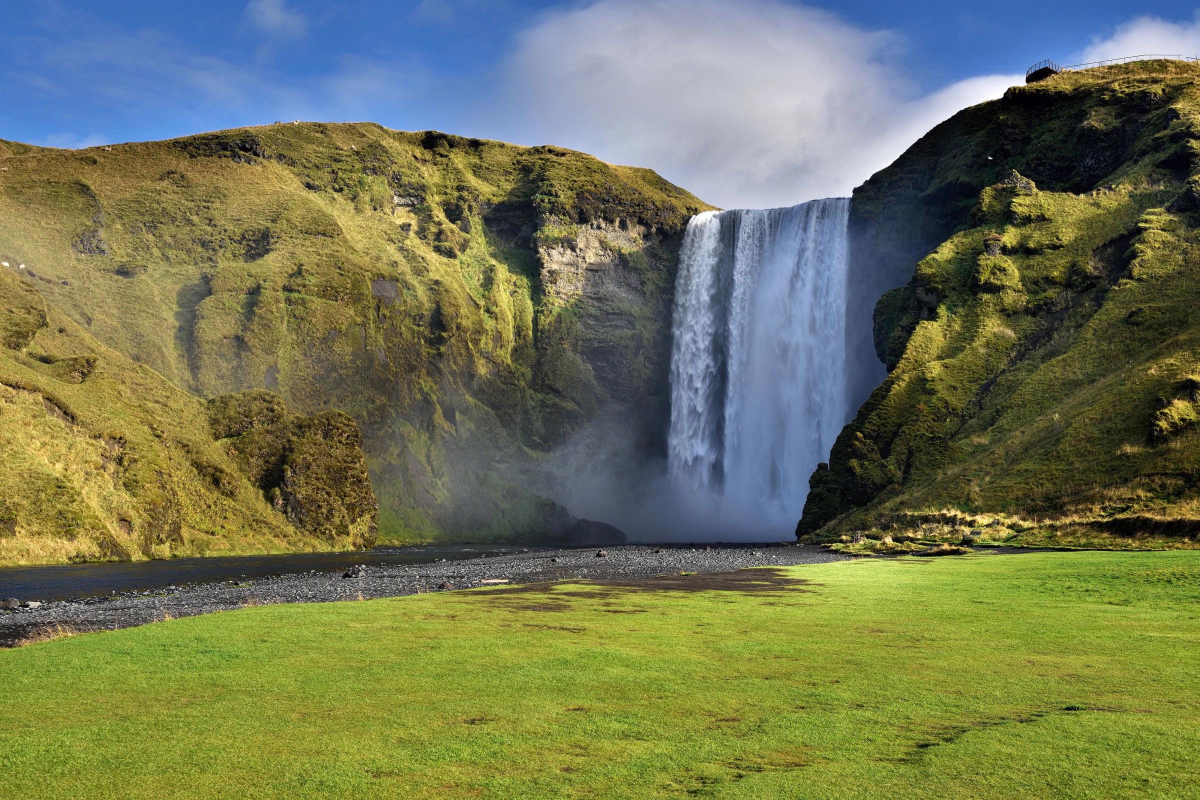 Skógafoss en verano