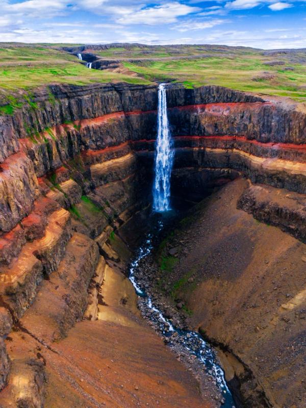 Panoramic picture of Hengifoss