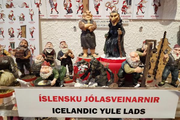 Foto de unas figuritas de los Yule Lads