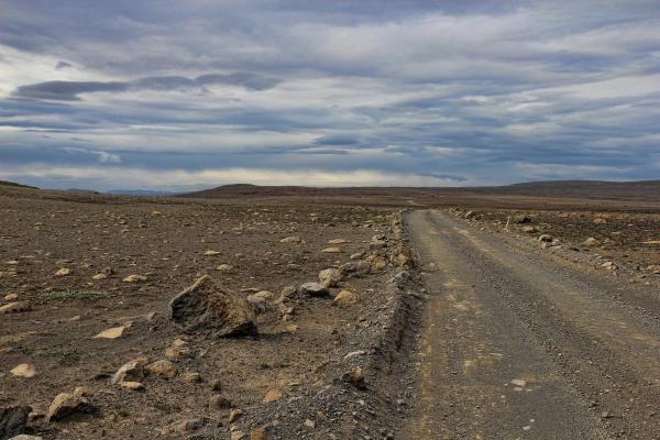 a dirt road in the middle of a desert, Sprengisandur Route