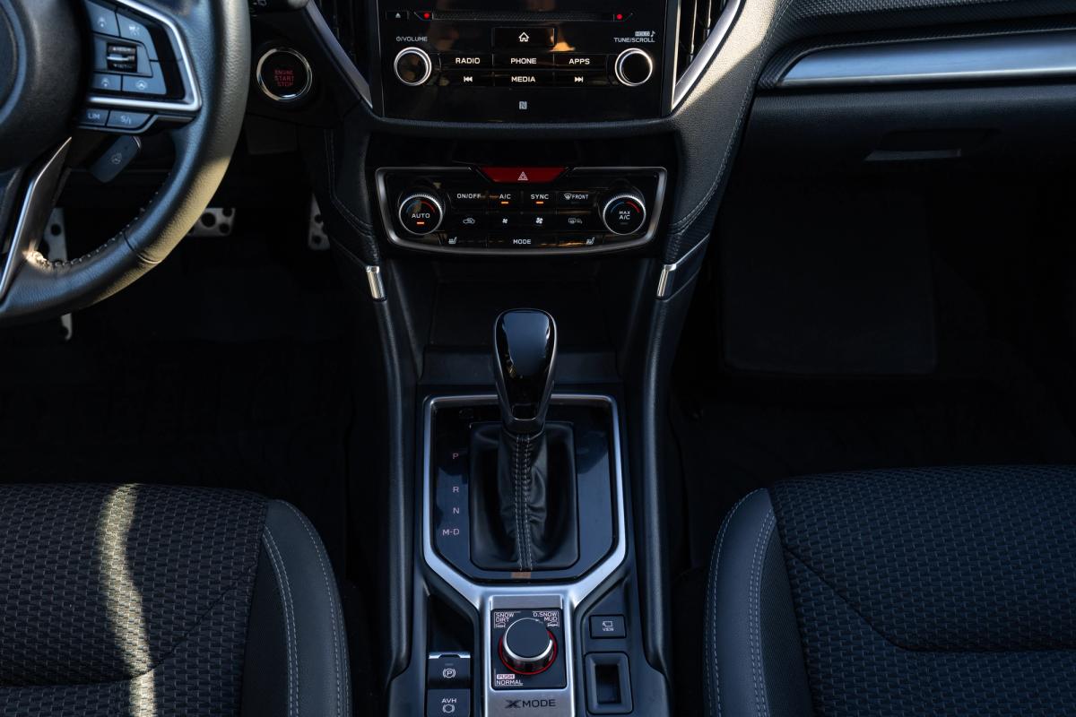 Subaru Forester centre console with automatic gear lever, X-Mode dial and climate controls