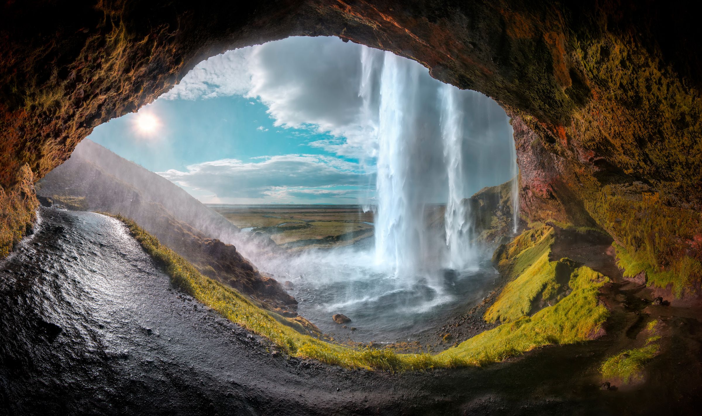 Seljalandsfoss desde detrás