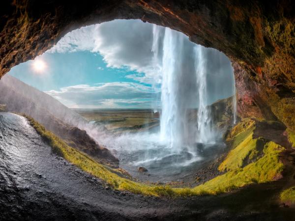 Seljalandsfoss desde detrás