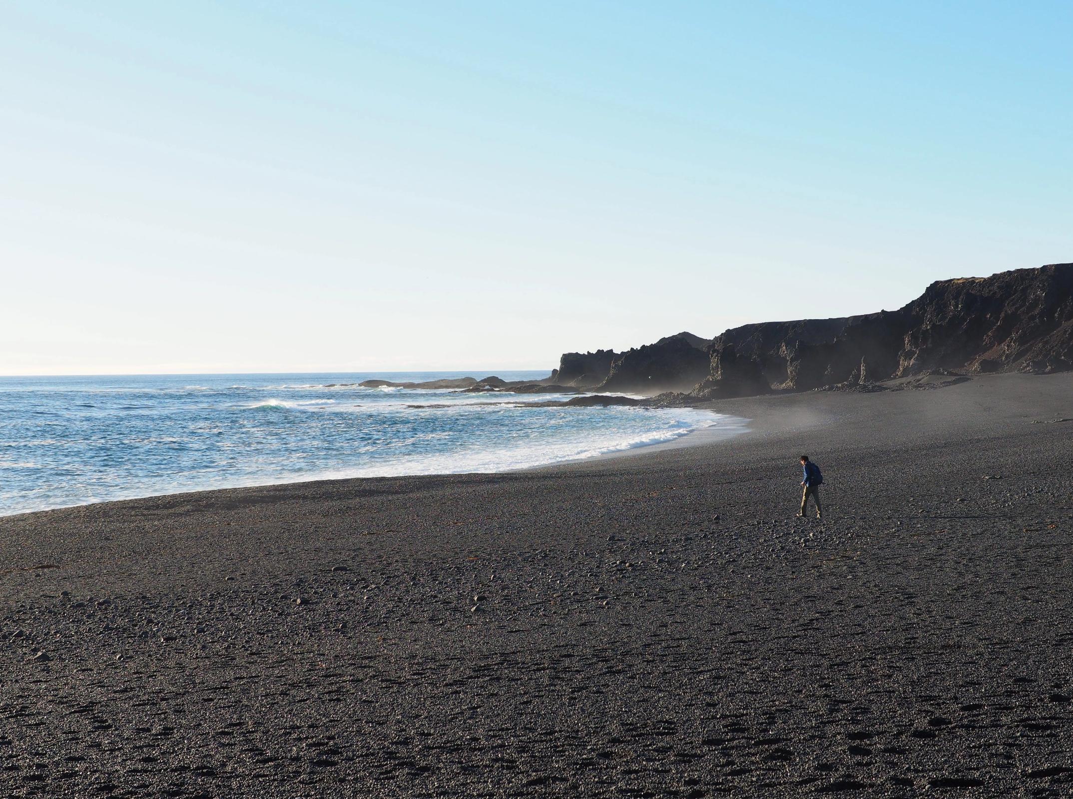 Playa de arena negra Djúpalónssandur