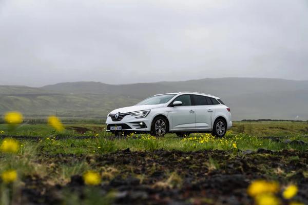 Mittelklasse-Mietwagen von Go Car Rental Iceland