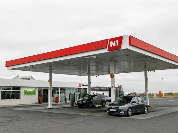 N1 petrol station