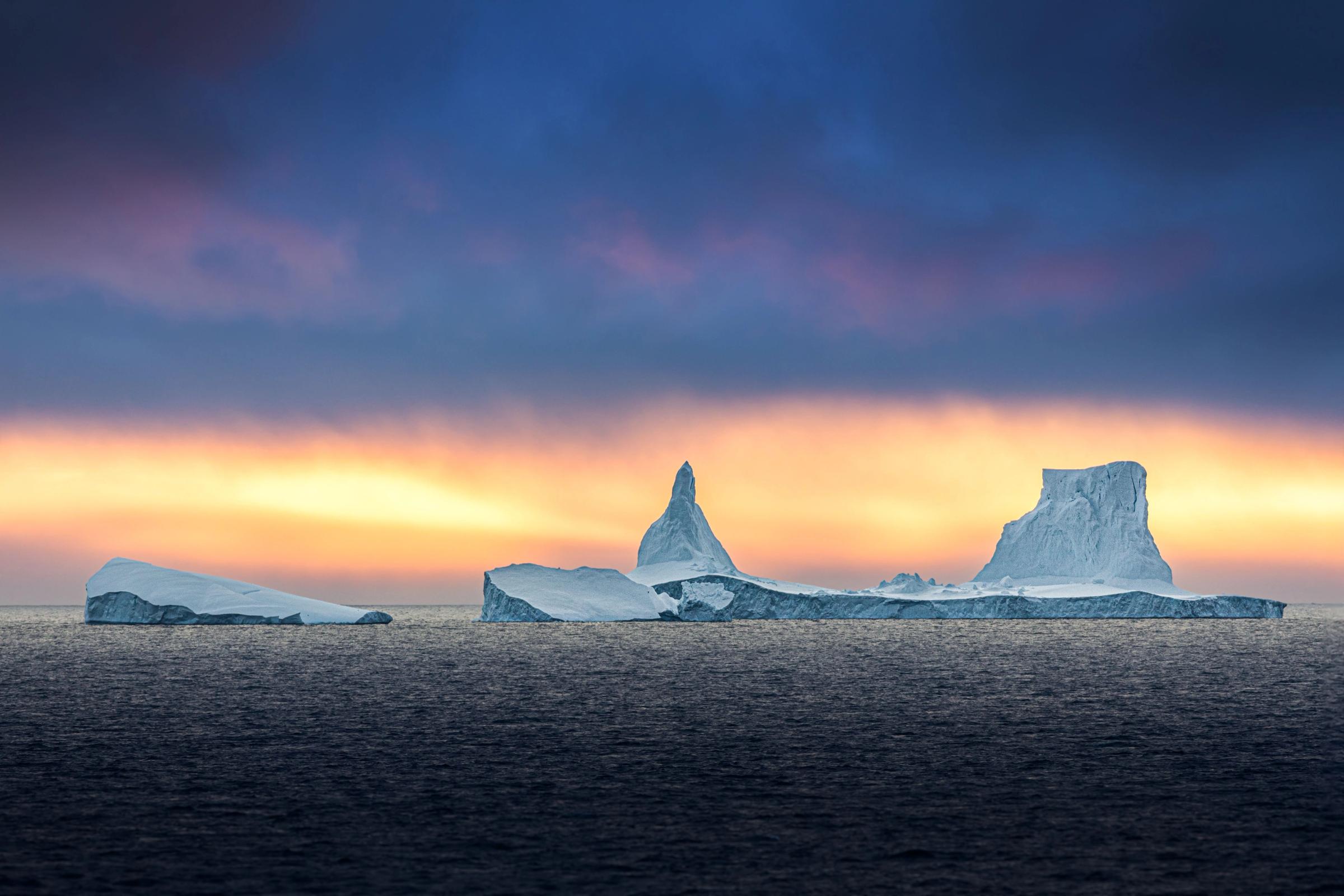 Midnight Sun in Antarctica