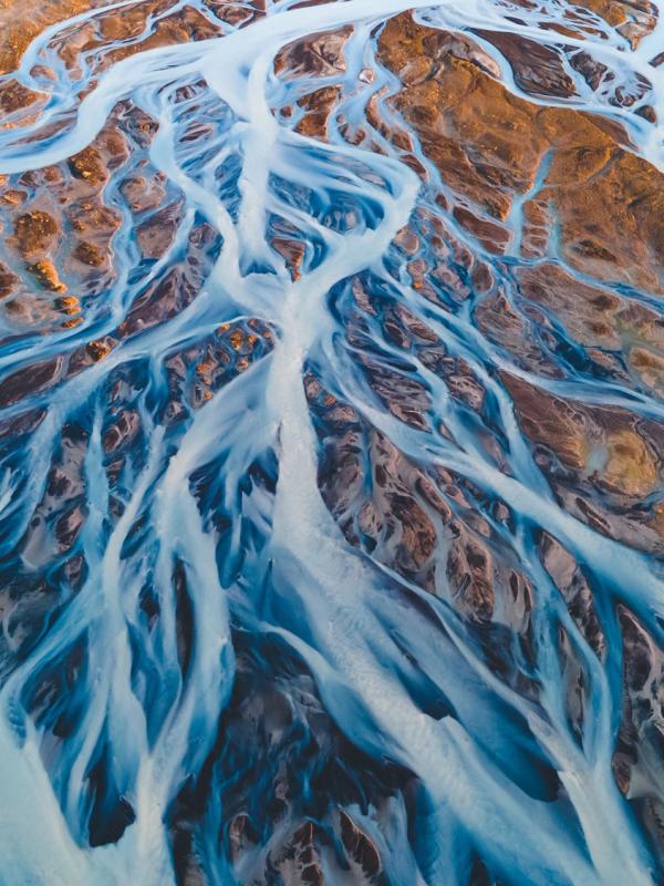 glaciar river streams