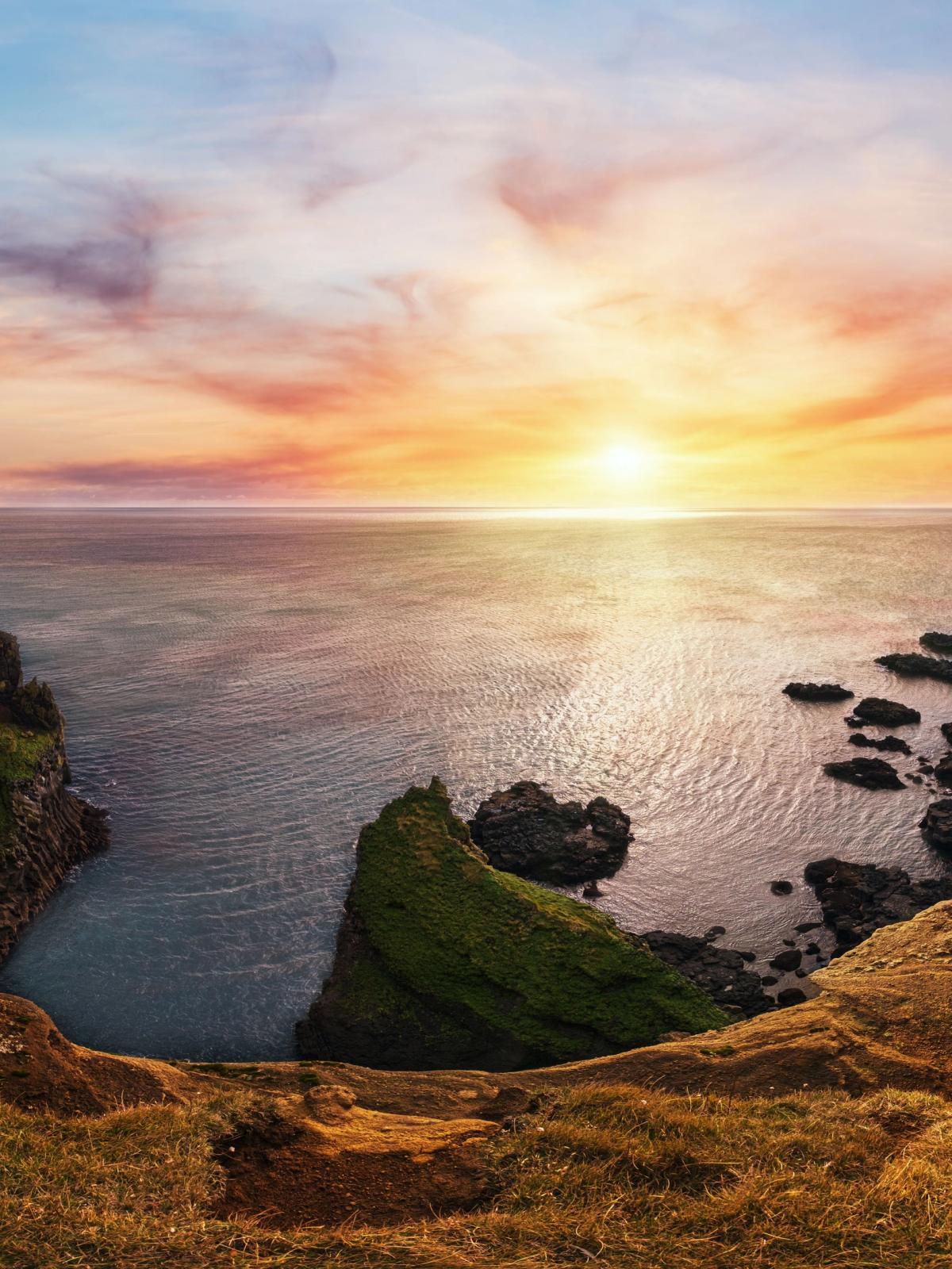 Panoramica de Lóndrangar al atardecer