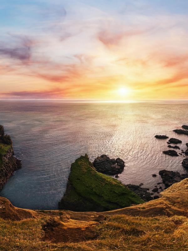 Panoramica de Lóndrangar al atardecer