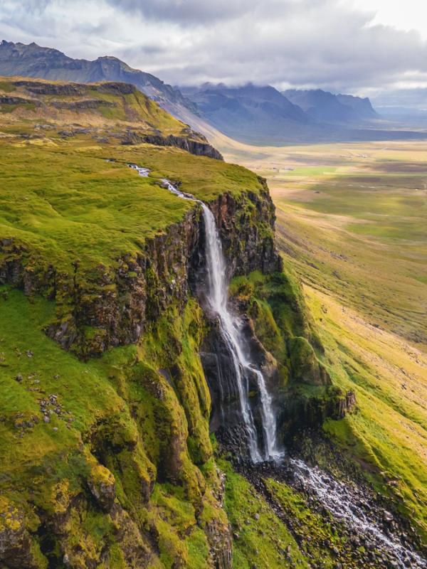 Foto aérea de Bjarnarfoss