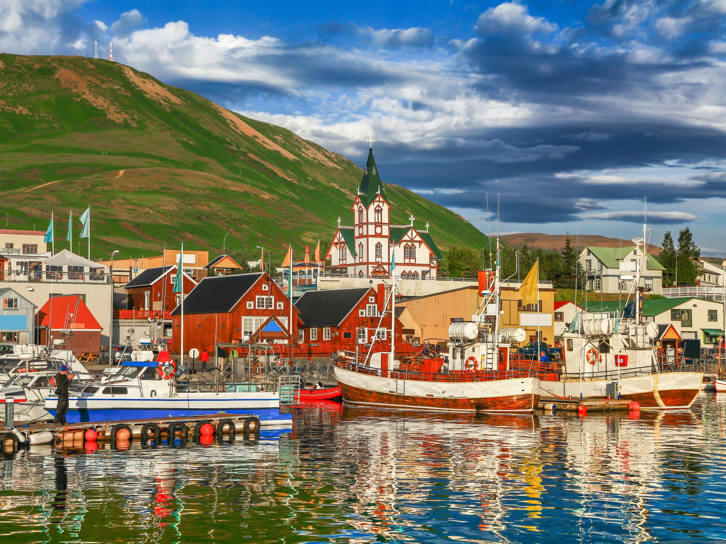 Bateaux de pêche dans un port