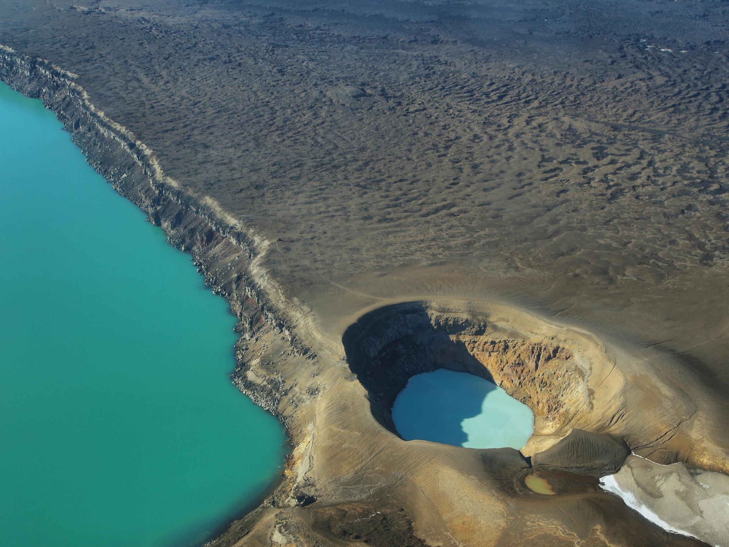 Panorámica aérea de la Caldera de Askja