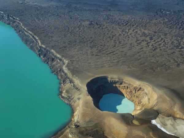 Panorámica aérea de la Caldera de Askja