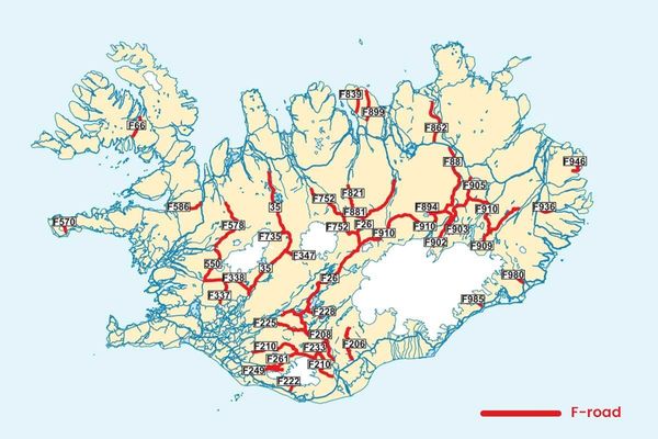 un mapa de Islandia con una línea roja que indica una carretera F
