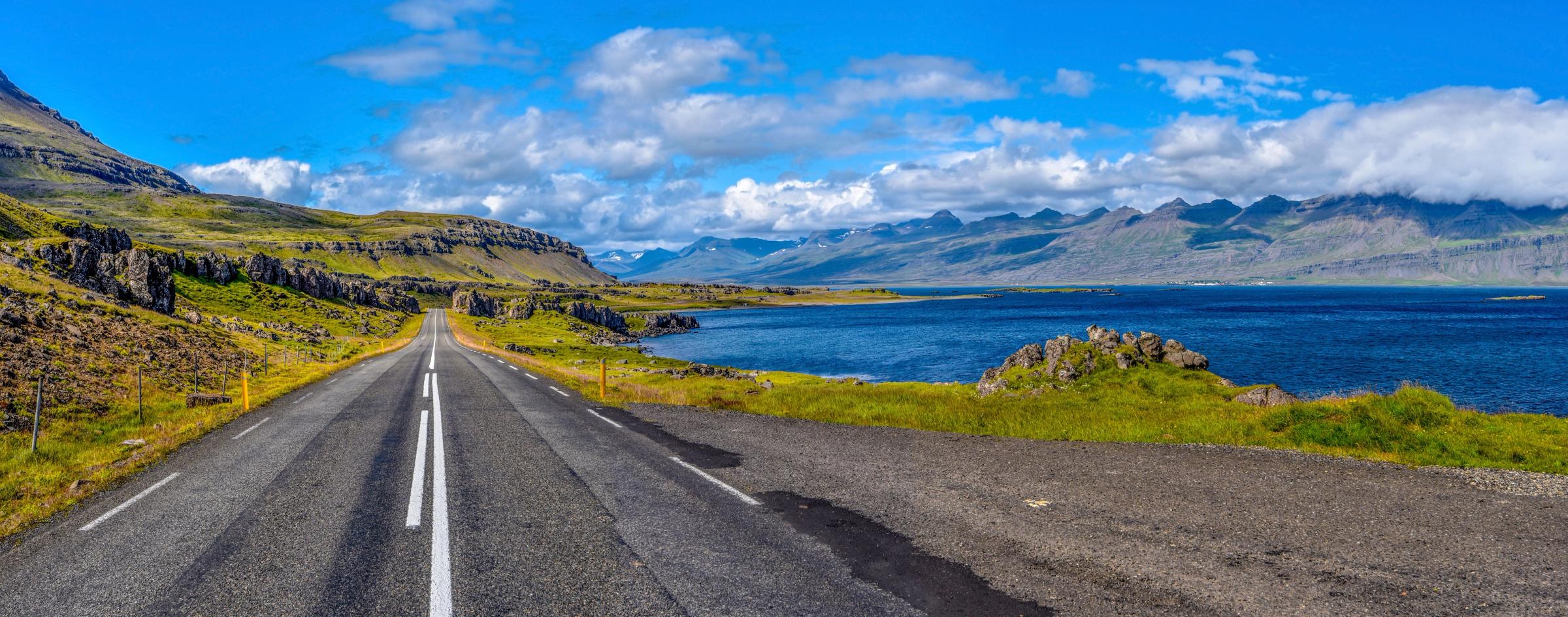 Parte del Ring Road en el este de Islandia
