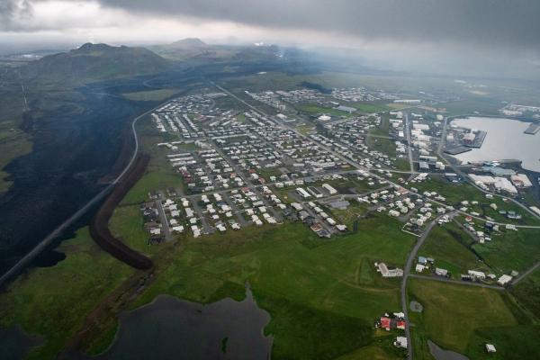 Vista área de Grindavik desde un avión