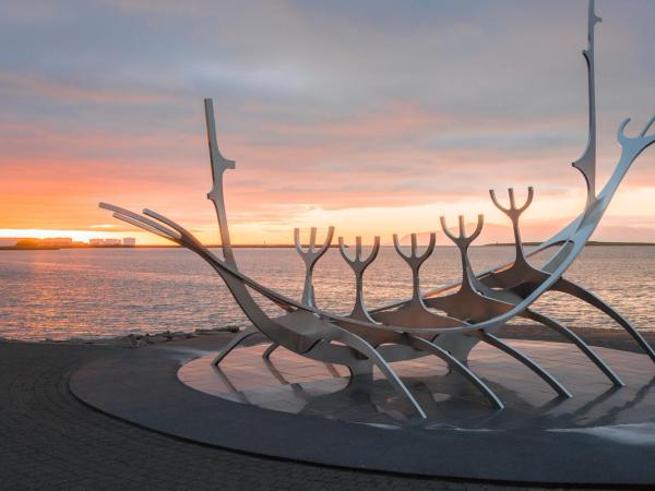 Sun Voyager under the Midnight Sun