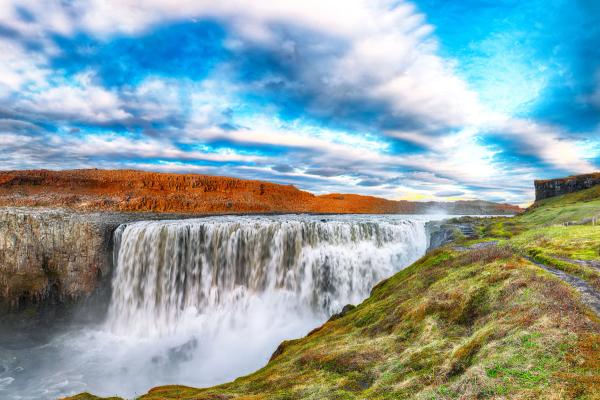 La cascada de Dettifoss al atardecer