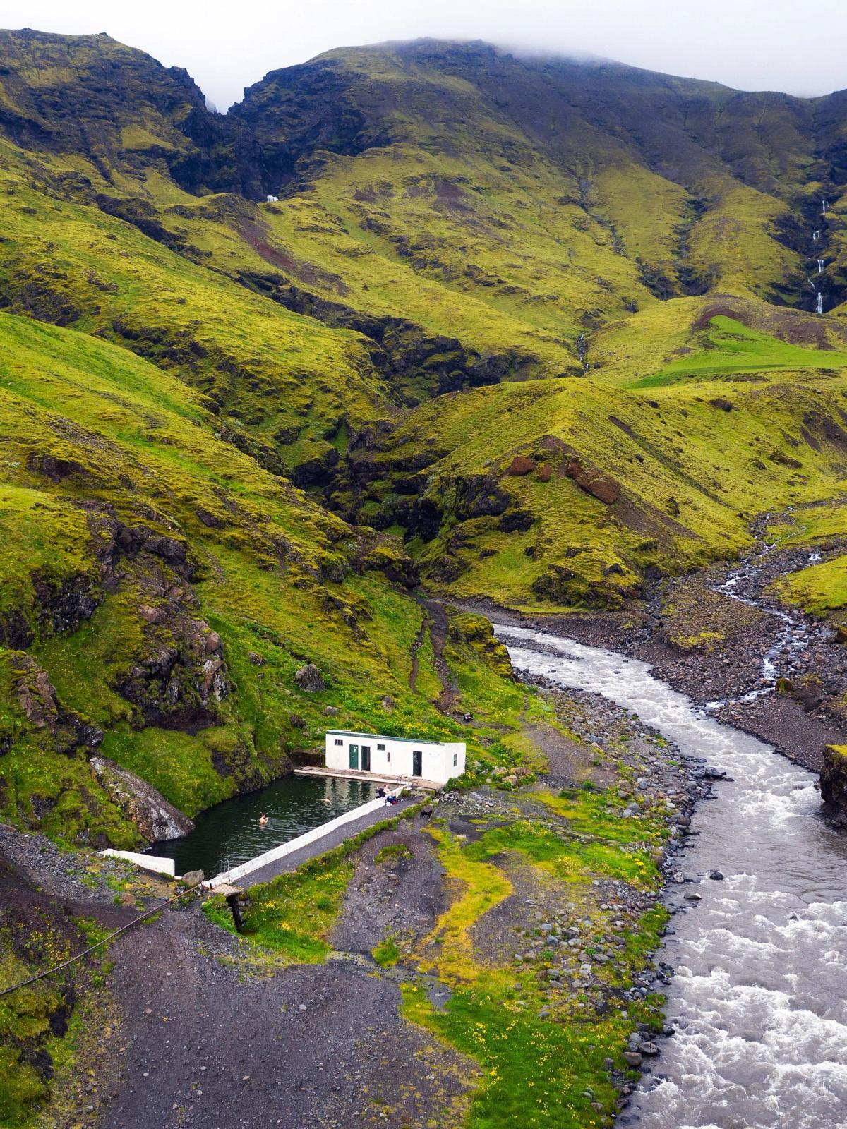 Panoramic of Seljavallalaug and its surroundings