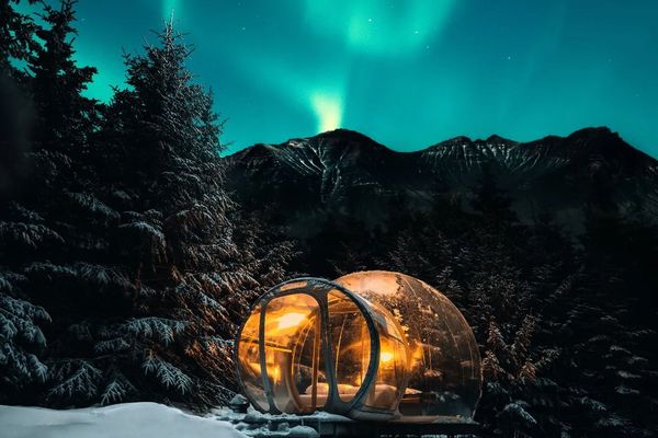 Northern Lights in a bubble, Iceland bed in a bubble where you can sleep to fully enjoy the northern lights and the landscapes of Iceland