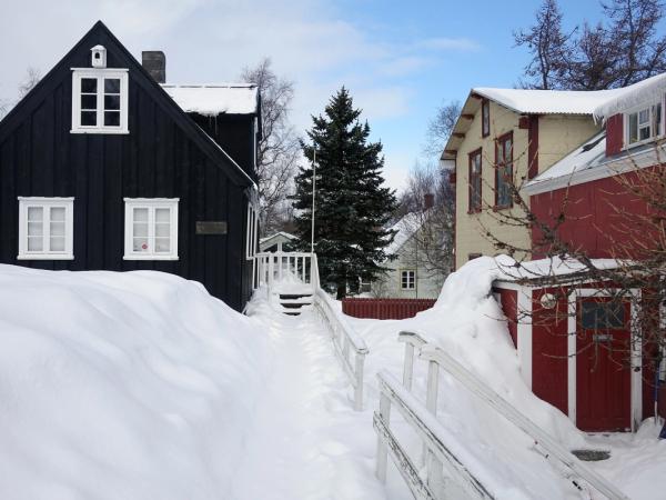 snow storm weather in Akureyri Iceland