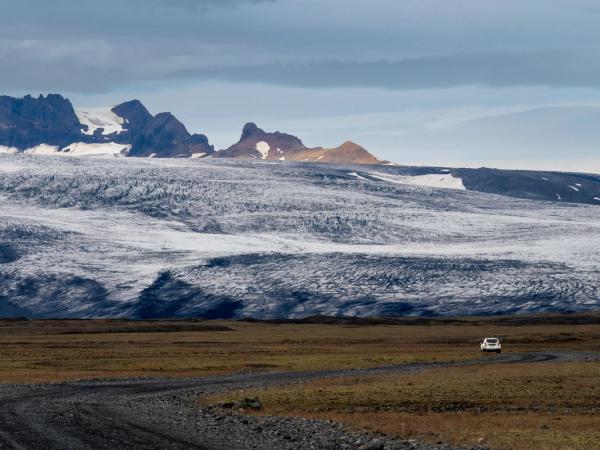 Car approaching Vatnajökull National Park