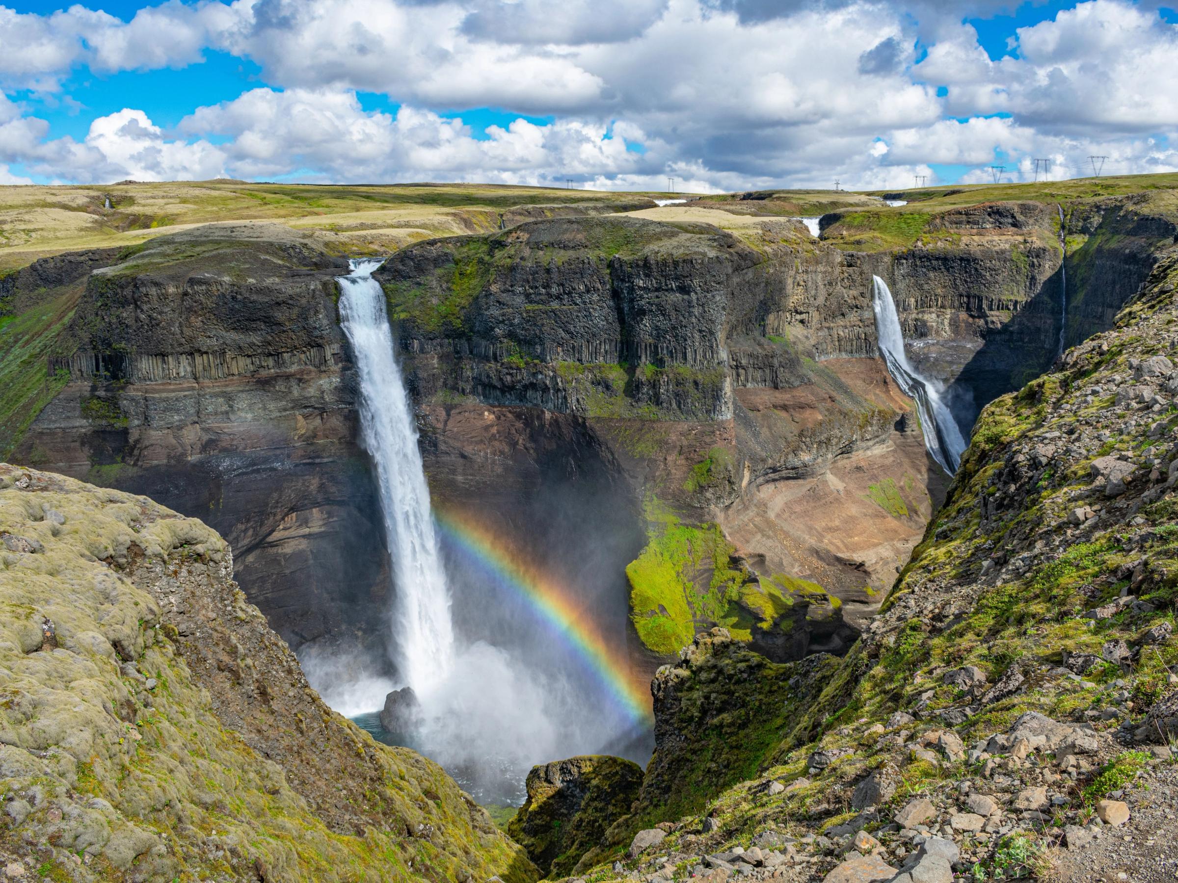 Haifoss a la izquiera y Granni al fondo