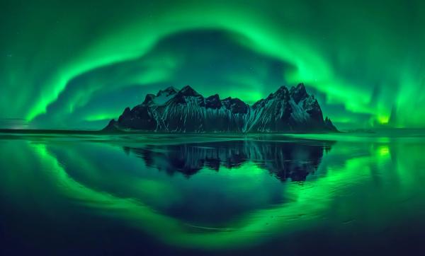 Vestrahorn at night during northern lights