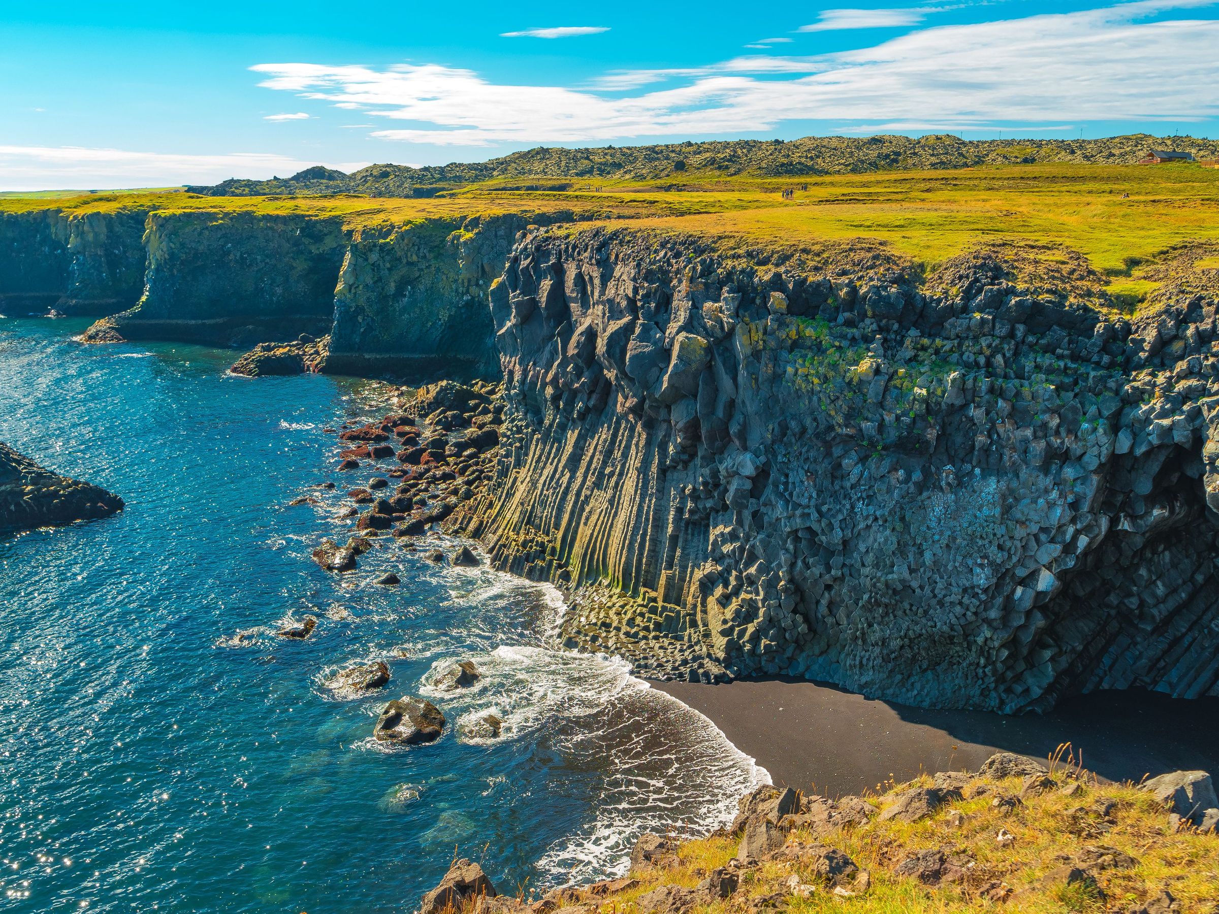 Acantilados de Lóndrangar, Islandia