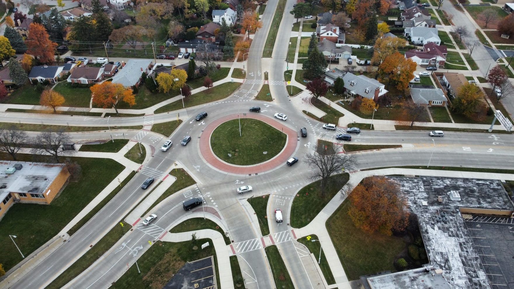 Cumberland Circle (IL Rte. 58 at Wolf Rd) Roundabout Redesign — Des Plaines, IL
