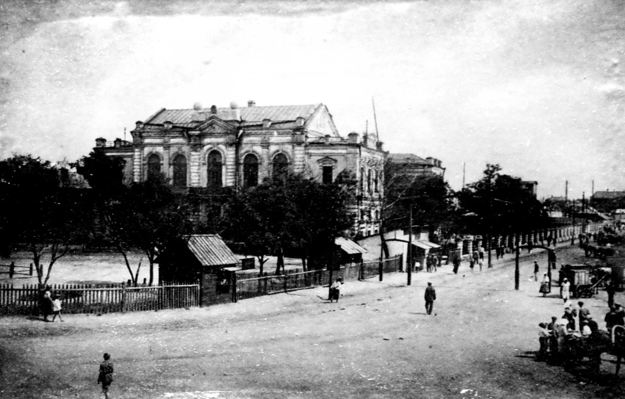 Lysychansk old achival photo, street