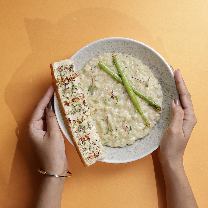 The House of Makeba Restaurant Science City-slide6