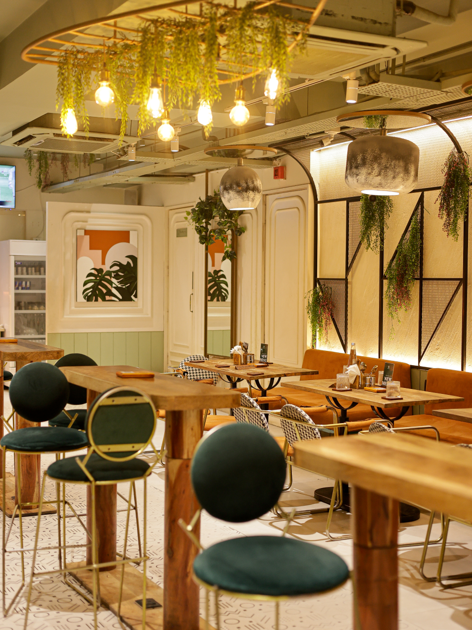 The House of Makeba Dining-2