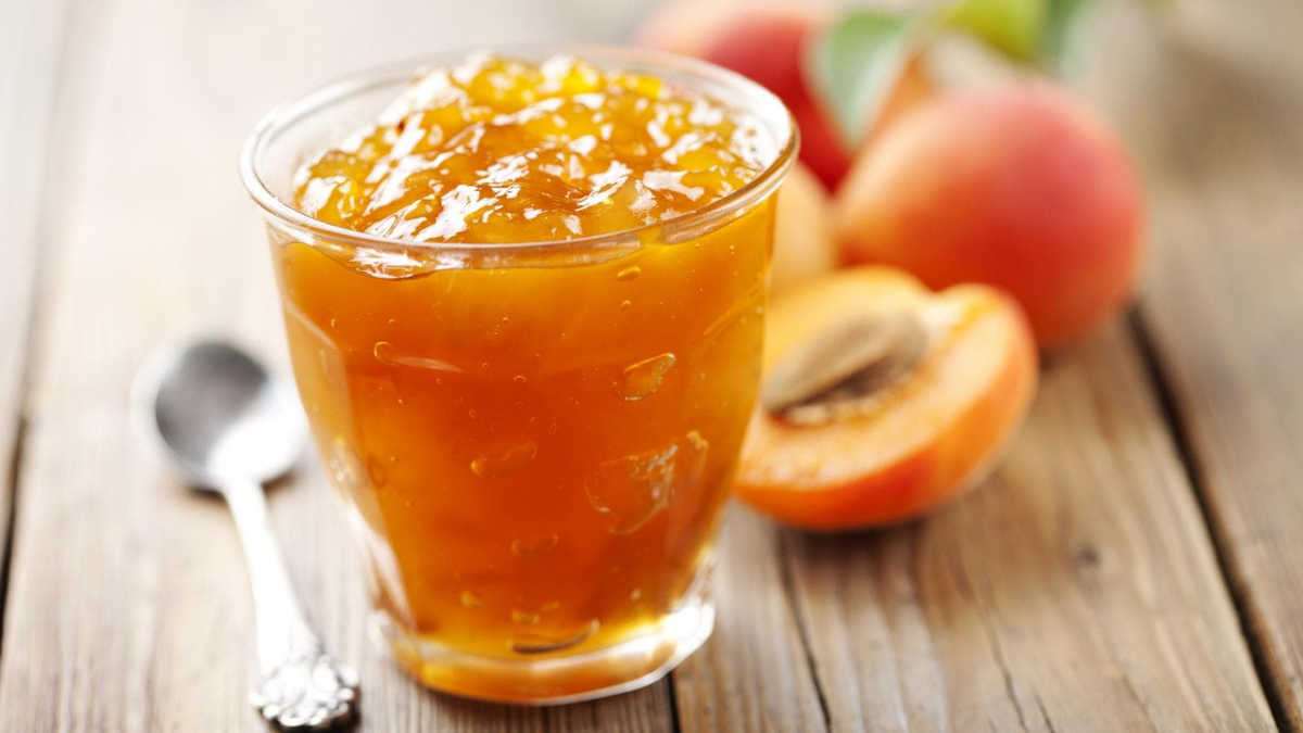 Apricot jelly