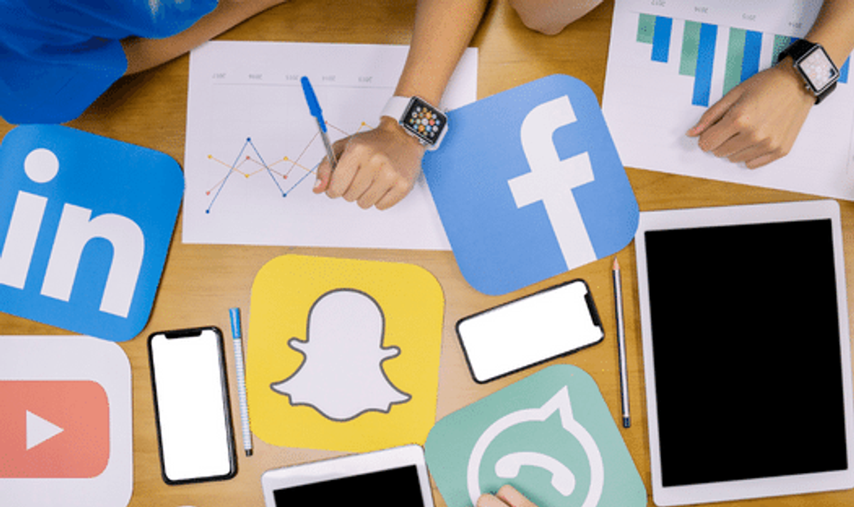 how to create social media ads