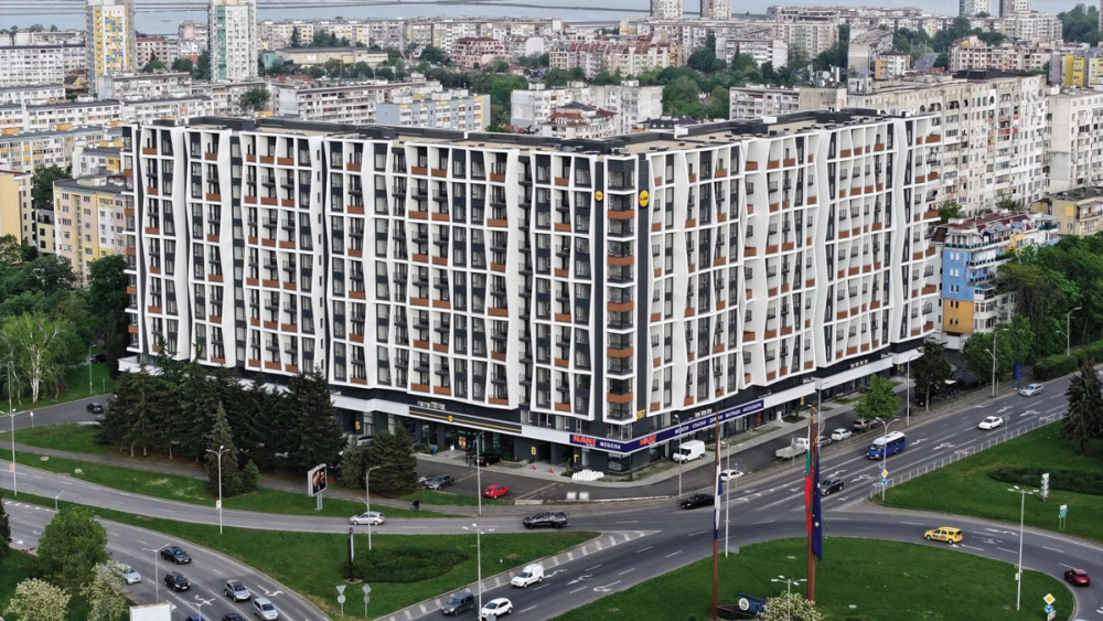 Regular Entrance & Hallway Cleaning in Izgrev bl.207, Burgas (14 Floors, 6 Entrances) — 2