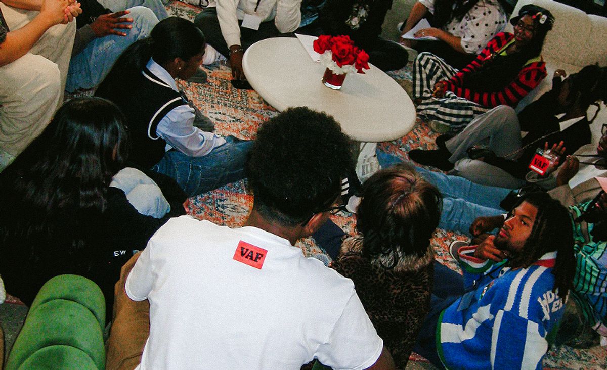 01 Collaborative