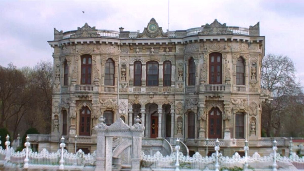 Elektra's Palace in Baku
