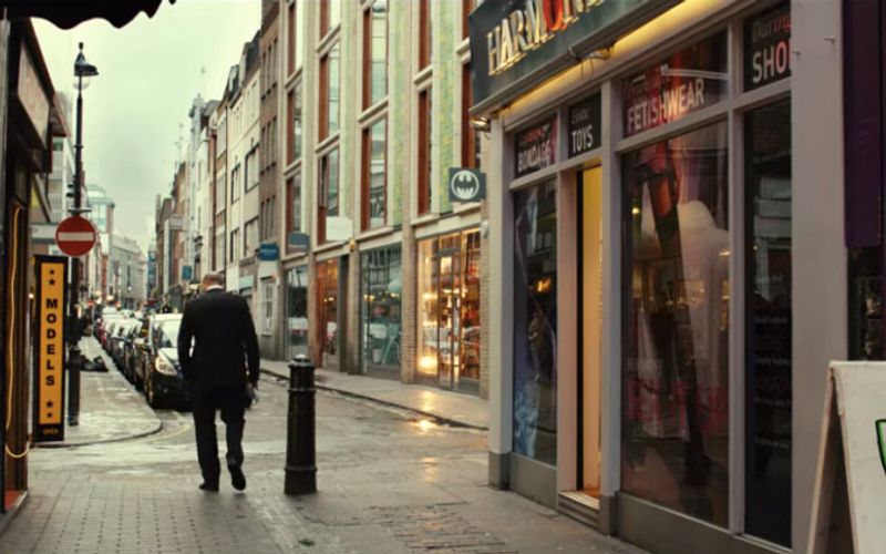London Walkway