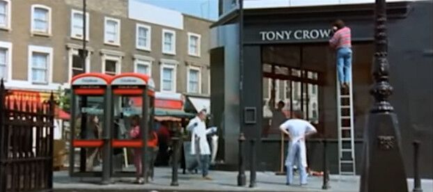 Tony Crow Restaurant